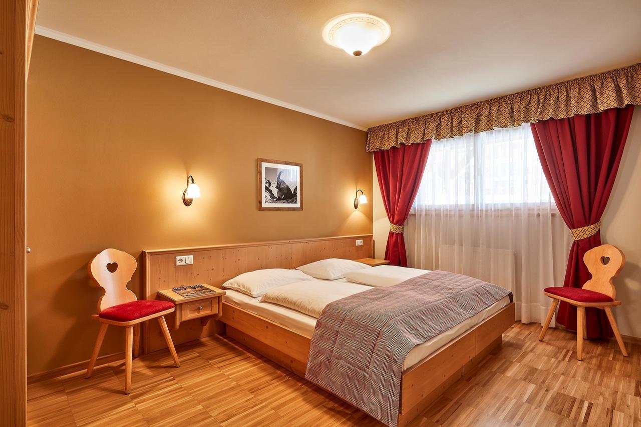 Hotel Marmolada Corvara In Badia Dış mekan fotoğraf