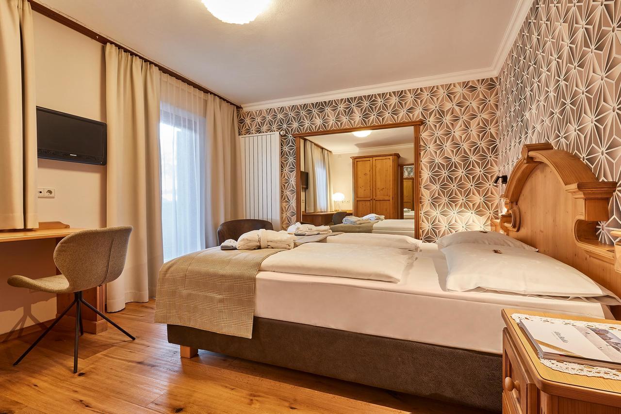 Hotel Marmolada Corvara In Badia Dış mekan fotoğraf