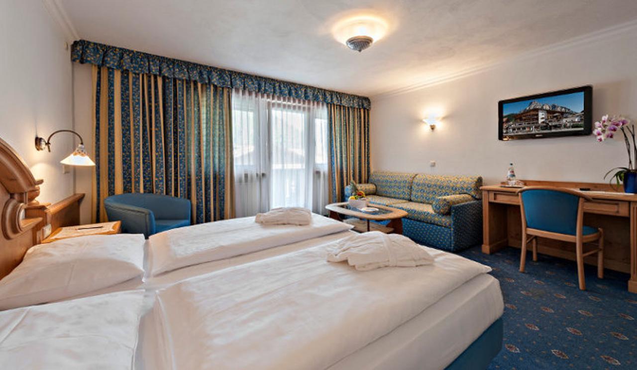 Hotel Marmolada Corvara In Badia Dış mekan fotoğraf